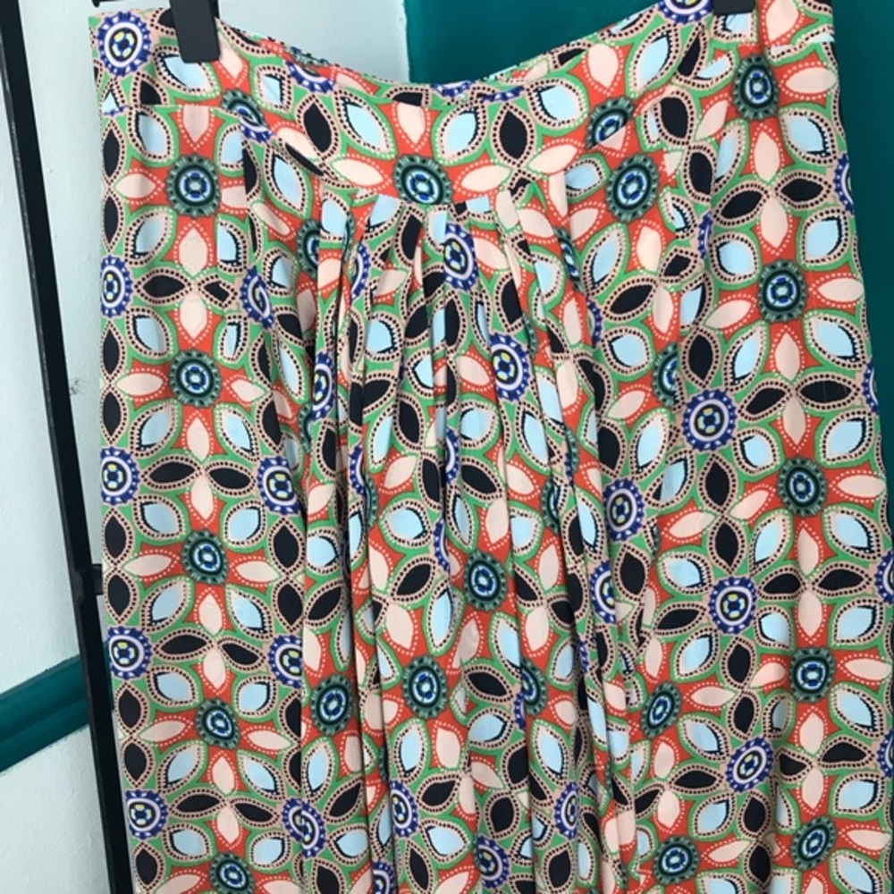 Oliviaceous 2 piece print crop top and maxi skirt - Picture 4 of 8